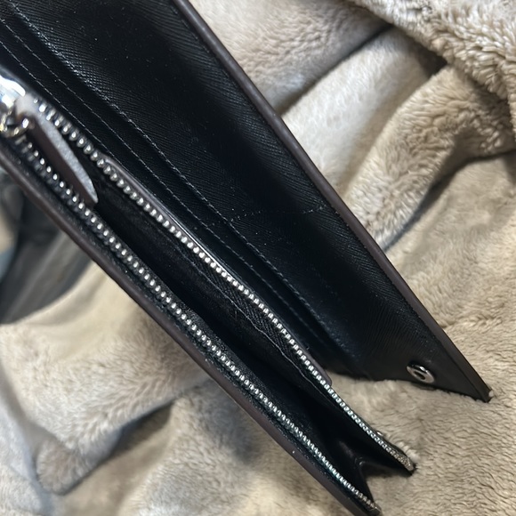 Michael Kors wallet - Picture 3 of 3